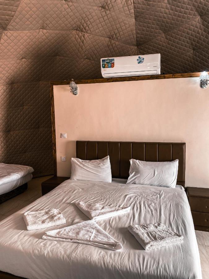 Ferienwohnung Sun Luxury Camp &Tour Wadi Rum Exterior foto