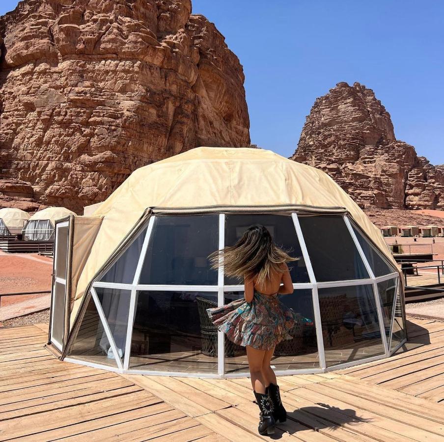 Ferienwohnung Sun Luxury Camp &Tour Wadi Rum Exterior foto